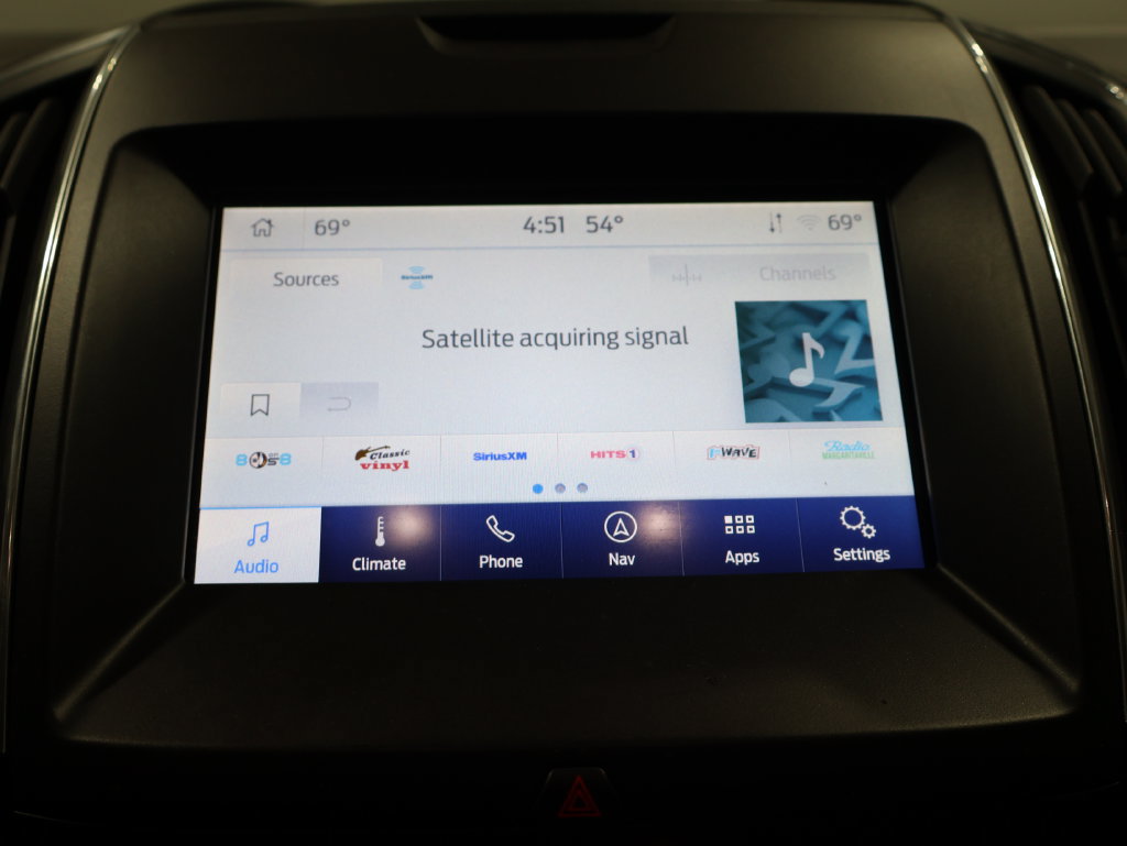 Used 2020 Ford Edge Titanium w/ Equipment Group 301A AWD/4WD image 28