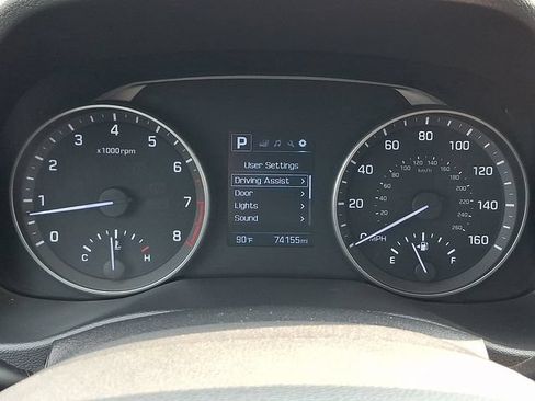 Used 2017 Hyundai Elantra Limited FWD image 19
