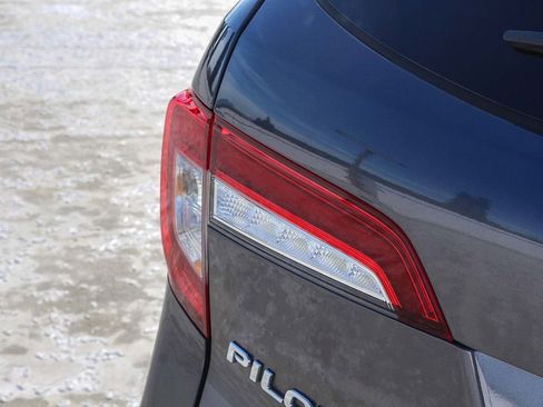 Used 2022 Honda Pilot Special Edition image 7