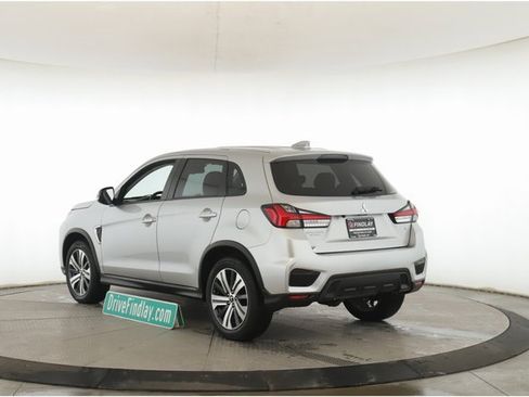Used 2024 Mitsubishi Outlander Sport ES image 8