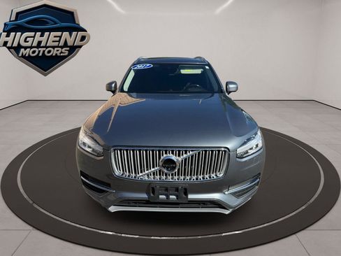 Used 2017 Volvo XC90 T6 Inscription w/ Vision Package AWD/4WD image 10