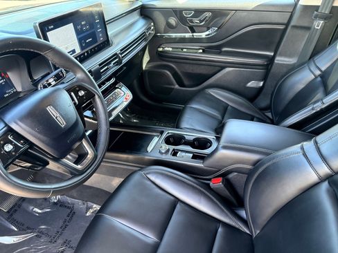 Used 2023 Lincoln Corsair AWD image 14