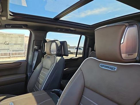 New 2026 GMC Yukon XL Denali Ultimate w/ LPO, Floor Liner Package image 11