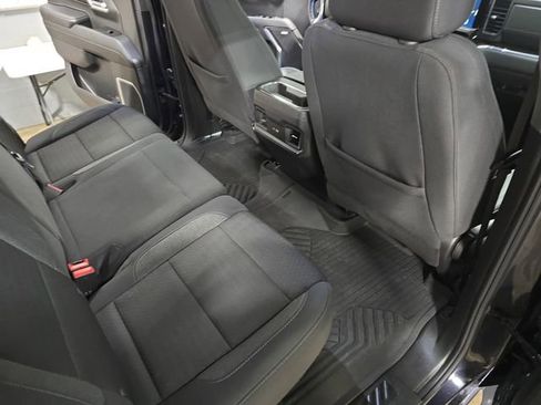 Used 2024 Chevrolet Silverado 1500 LT Trail Boss w/ Convenience Package II image 15