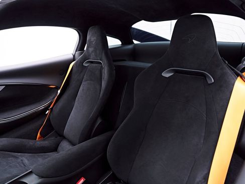 Used 2026 McLaren Artura RWD image 63
