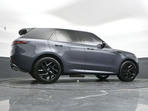 Used 2023 Land Rover Range Rover Sport SE Dynamic image 46