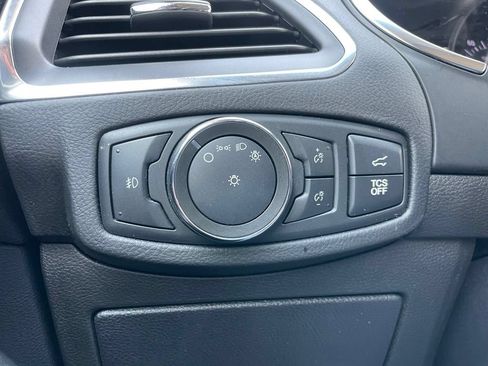 Used 2021 Ford Edge Titanium AWD/4WD image 40