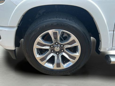 Used 2022 RAM 1500 Limited w/ Body Color Bumper Group AWD/4WD image 34