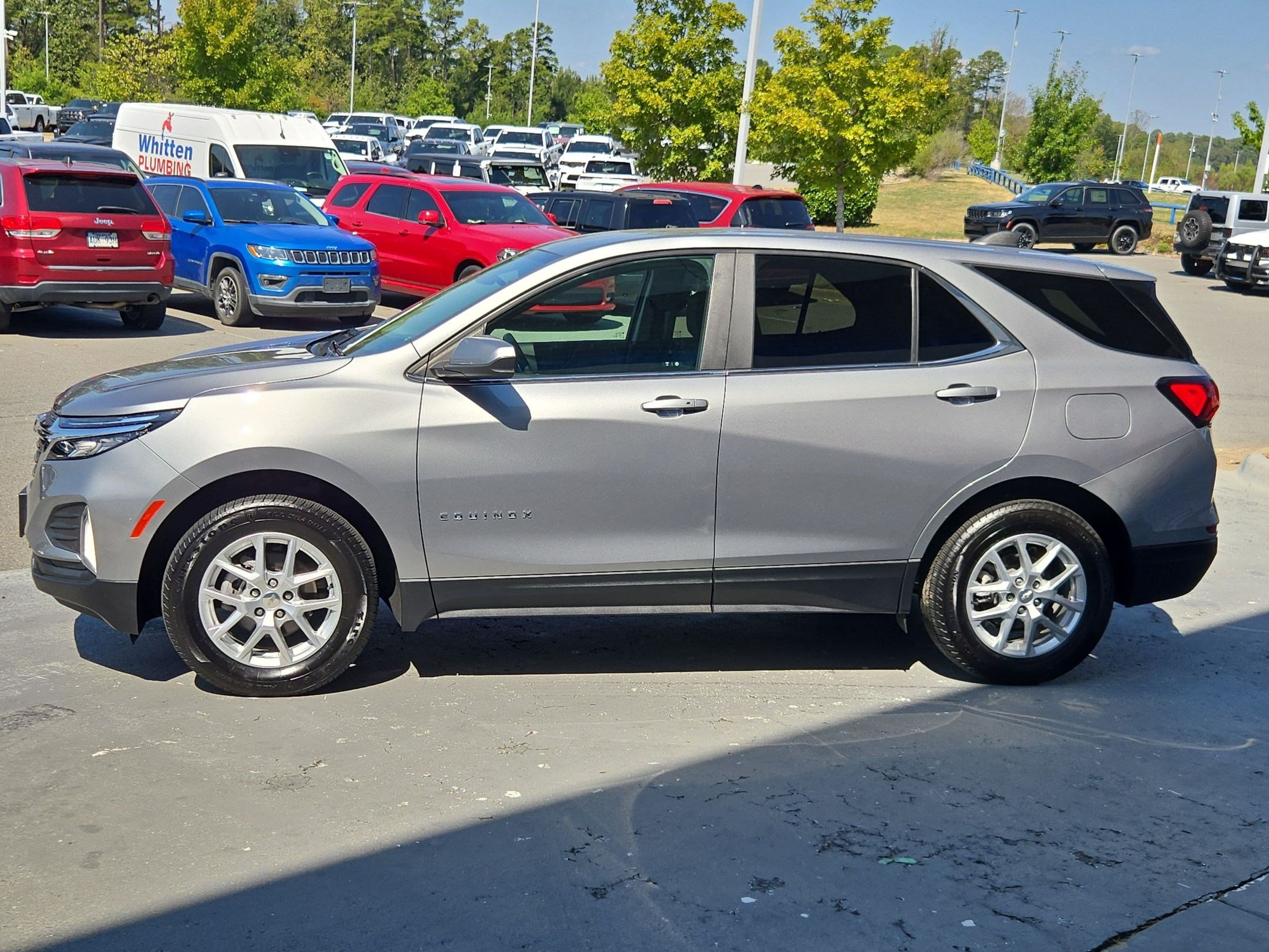 Used 2024 Chevrolet Equinox LT AWD/4WD image 4