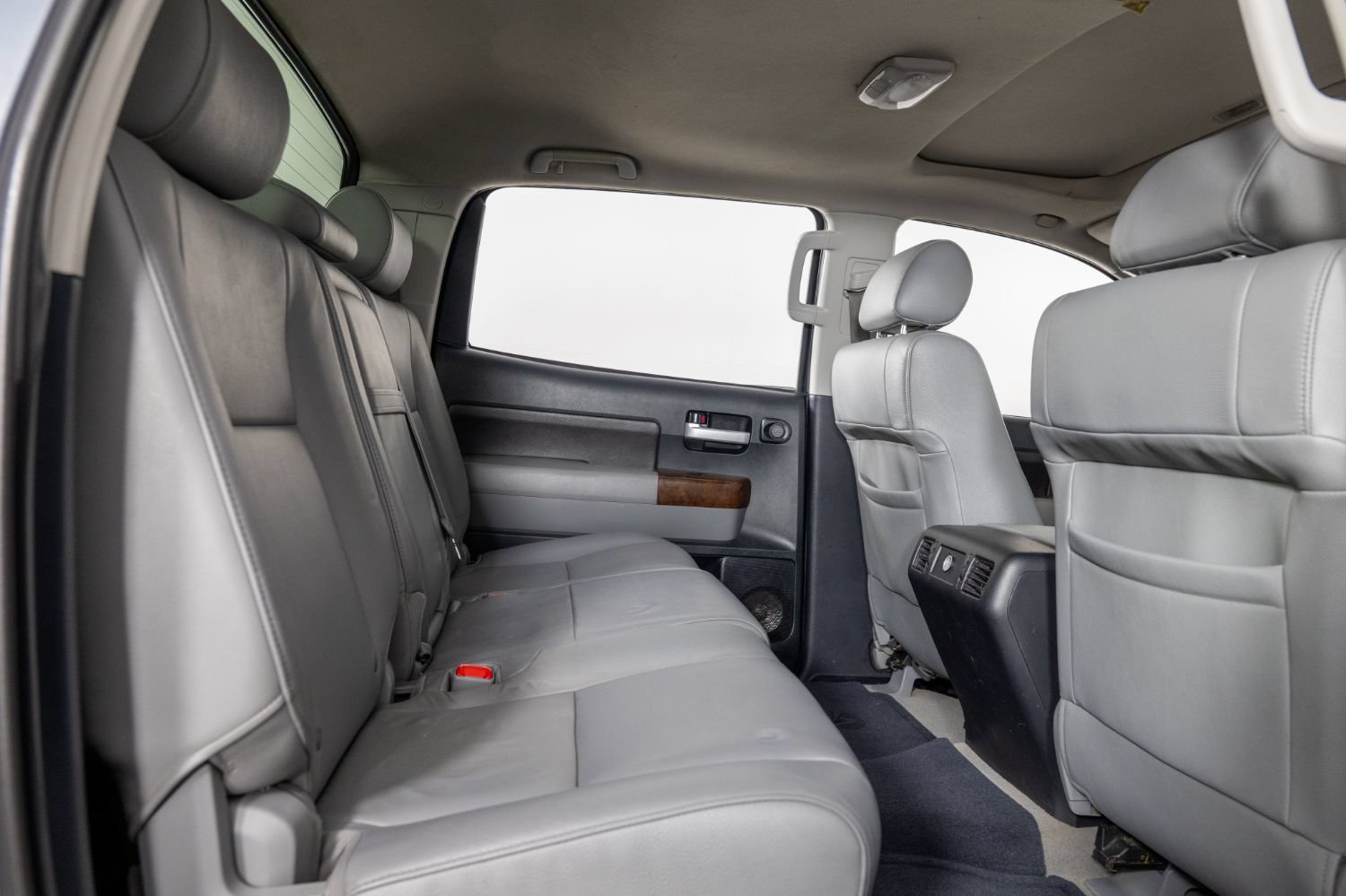 Used 2010 Toyota Tundra Limited w/ Memory Pkg AWD/4WD image 23