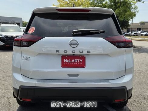 Certified 2026 Nissan Rogue SV w/ Cold Weather Package FWD image 4
