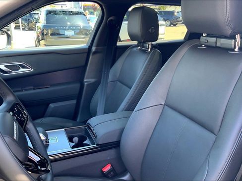 New 2026 Land Rover Range Rover Velar Dynamic SE image 10