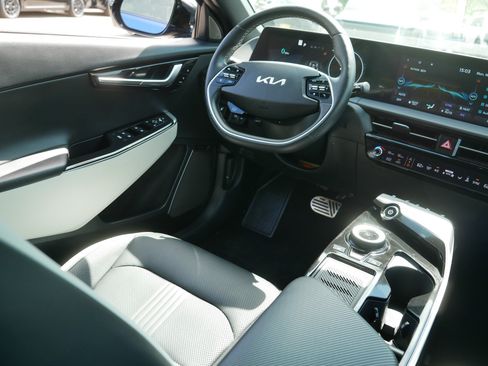 Certified 2024 Kia EV6 GT-Line AWD/4WD image 9