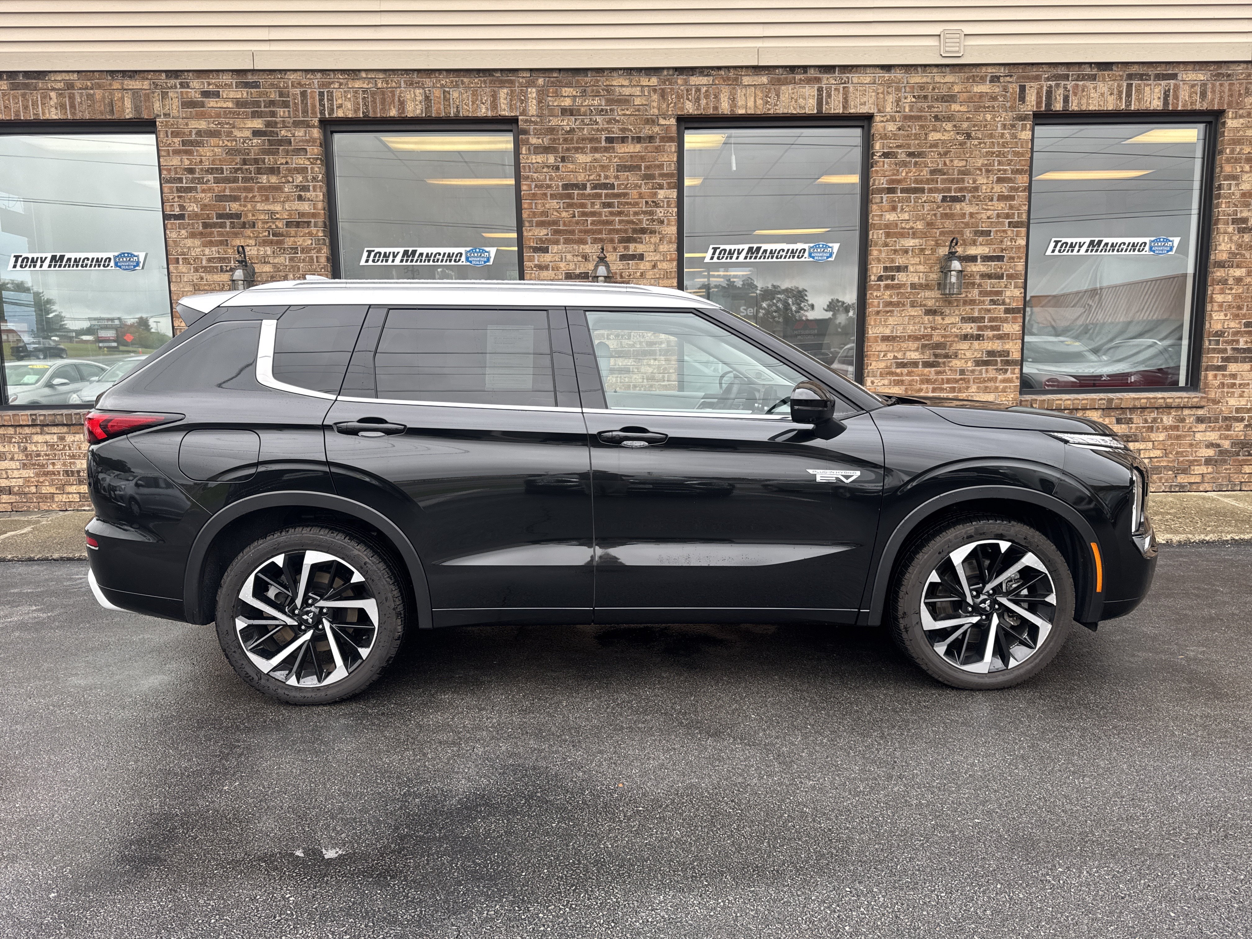 Used 2024 Mitsubishi Outlander SEL AWD/4WD image 6