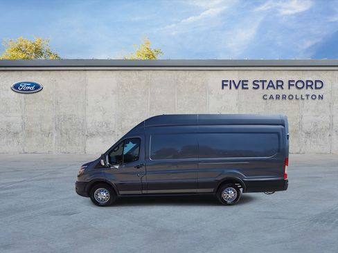 Used 2023 Ford Transit 250 148 High Roof Extended AWD image 5