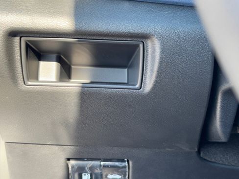 New 2025 Nissan Versa SV w/ Trunk Package image 28