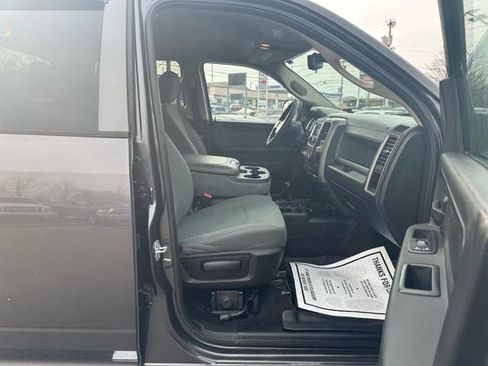 Used 2016 RAM 2500 Tradesman w/ Chrome Appearance Group image 18