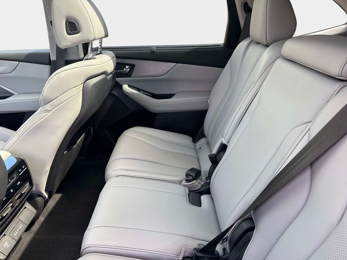 Used 2024 Acura MDX w/ Technology Package FWD image 14