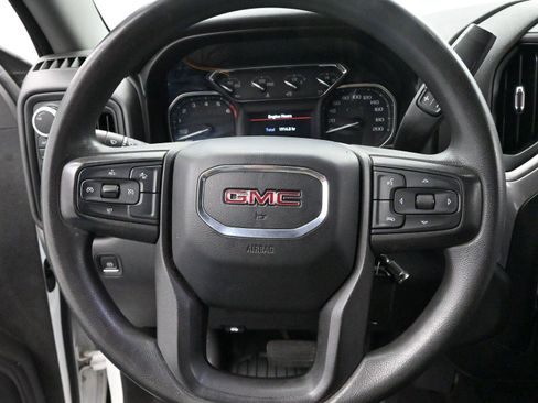 Used 2021 GMC Sierra 1500 4x4 Crew Cab w/ Sierra Value Package image 17