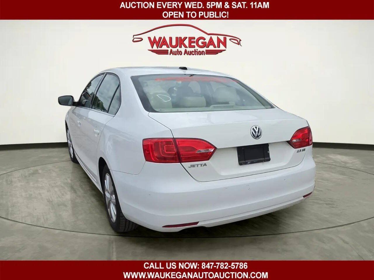 Used 2013 Volkswagen Jetta SE FWD image 4