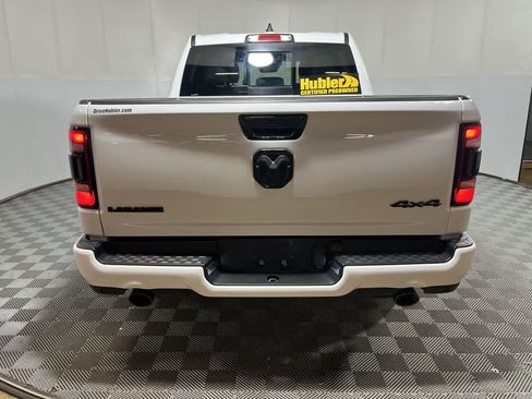 Used 2024 RAM 1500 Laramie AWD/4WD image 7