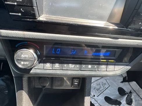 Used 2016 Toyota Corolla S FWD image 18