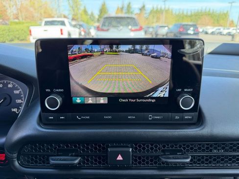 Used 2023 Honda HR-V LX image 22