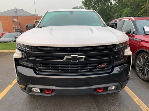 Used 2021 Chevrolet Silverado 1500 LT Trail Boss w/ Convenience Package II AWD/4WD image 3