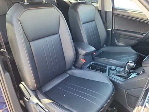Certified 2024 Volkswagen Tiguan SE AWD/4WD image 12