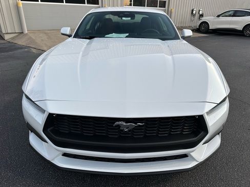 New 2026 Ford Mustang Coupe image 5