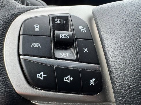 Used 2021 Ford Explorer Limited w/ Equipment Group 301A image 18