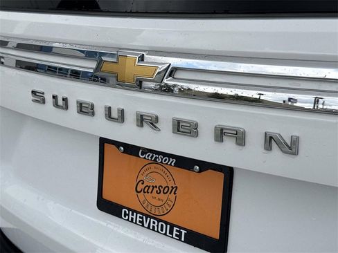 Used 2024 Chevrolet Suburban LT image 30