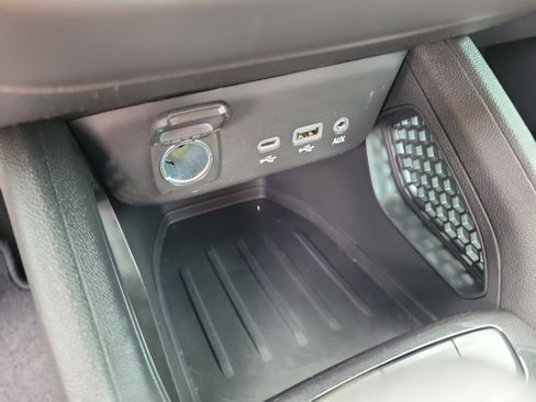 Used 2023 Chevrolet TrailBlazer LT FWD image 26