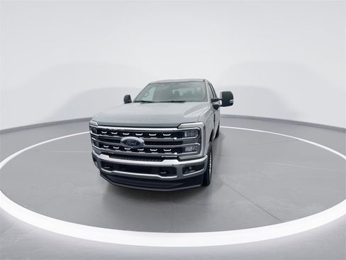 New 2026 Ford F250 XLT w/ XLT Premium Package image 3