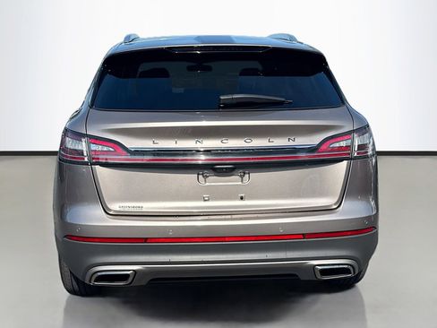 Used 2021 Lincoln Nautilus FWD w/ Equipment Group 101A image 6
