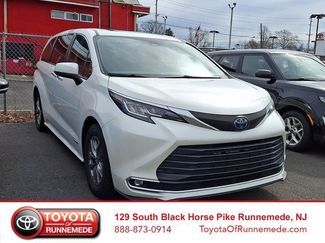 Used 2021 Toyota Sienna XLE video 1
