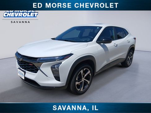 Used 2025 Chevrolet Trax RS w/ Sunroof Package FWD image 1
