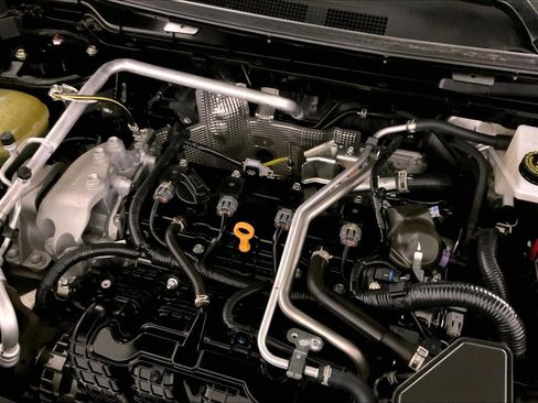 Used 2025 Mitsubishi Outlander SE image 31