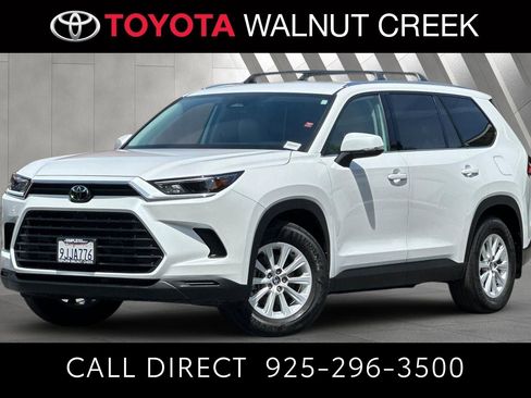 Certified 2024 Toyota Grand Highlander AWD image 1
