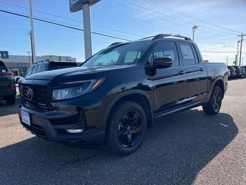 Used 2023 Honda Ridgeline Black Edition image 3
