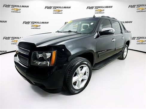 Used 2012 Chevrolet Avalanche LS w/ All-Star Edition image 3