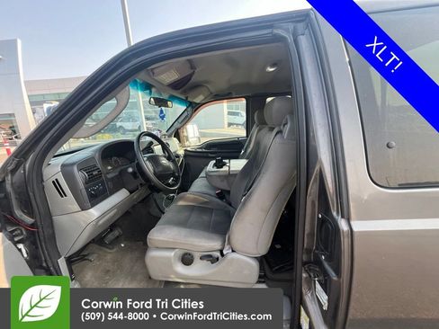 Used 2007 Ford F250 XLT RWD image 3