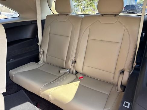 Used 2017 Acura MDX FWD w/ Technology Package image 11