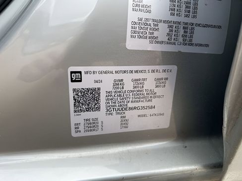 Used 2024 GMC Sierra 1500 SLT w/ SLT Premium Package image 22