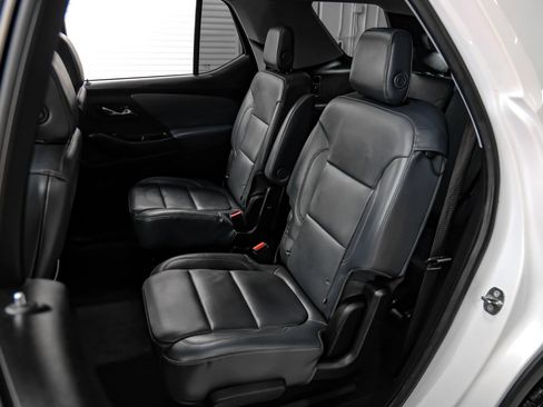 Used 2018 Chevrolet Traverse LT FWD image 51