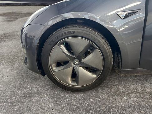 Used 2019 Tesla Model 3 Long Range image 12