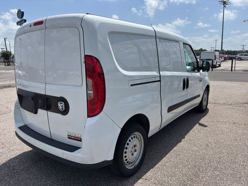 Used 2022 RAM ProMaster City Tradesman FWD image 2