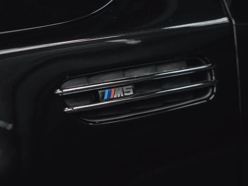Used 2008 BMW M5 RWD image 5