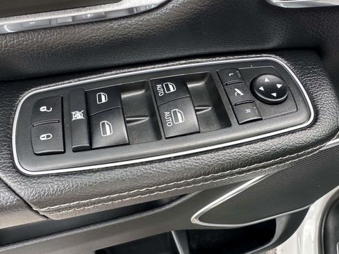 Used 2021 RAM 1500 Laramie w/ Advanced Safety Group AWD/4WD image 8