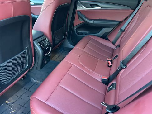 Certified 2023 BMW X4 xDrive30i w/ Premium Package image 4